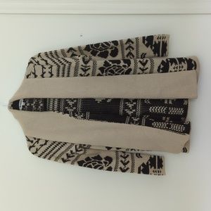 BB Dakota sweater/shawl - size xs